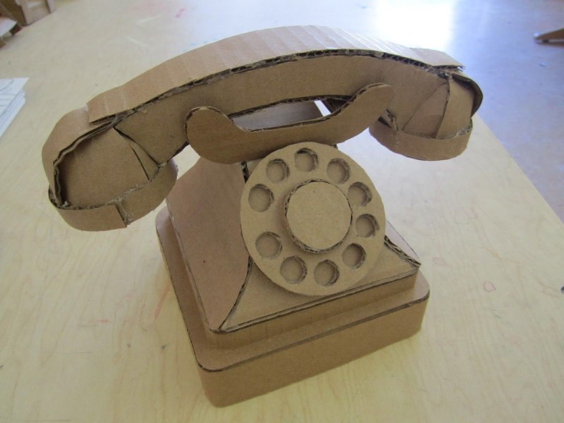 Телефонная трубка из картона