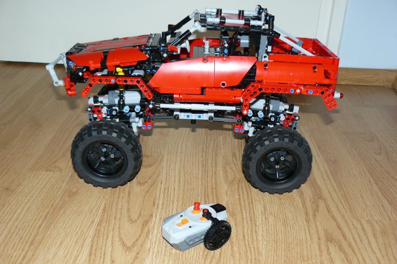 LEGO Technic 42124 сзади