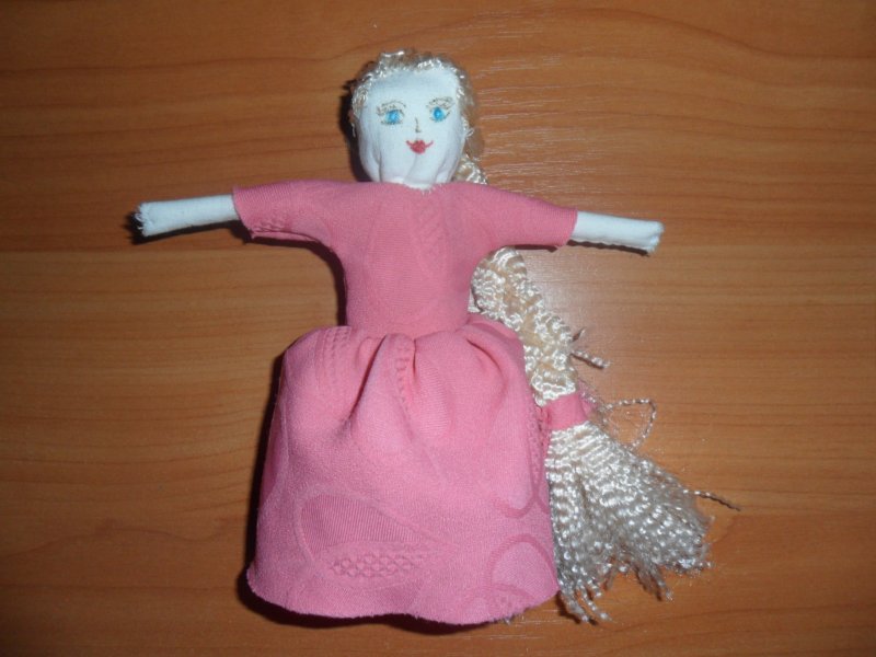 Кукла из подручных материалов