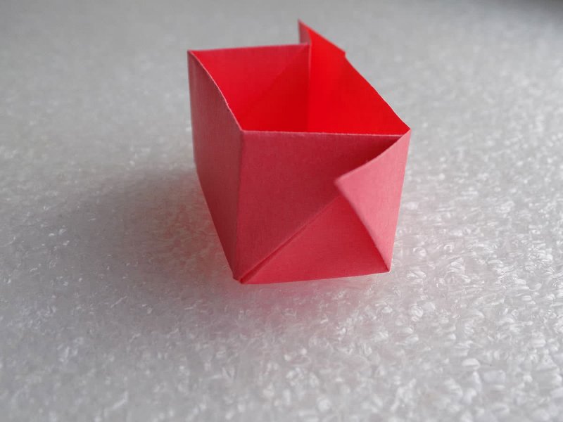 Поделки из бумаги из треугольников как сделать