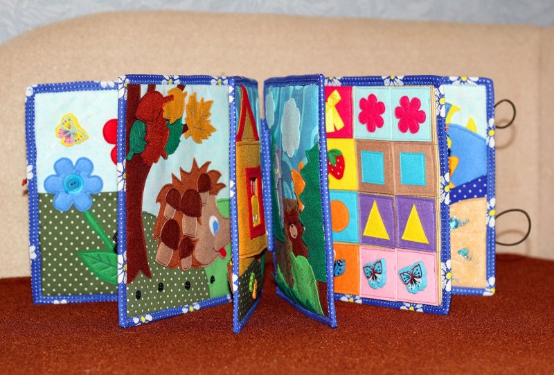 Книжки из ткани для малышей
