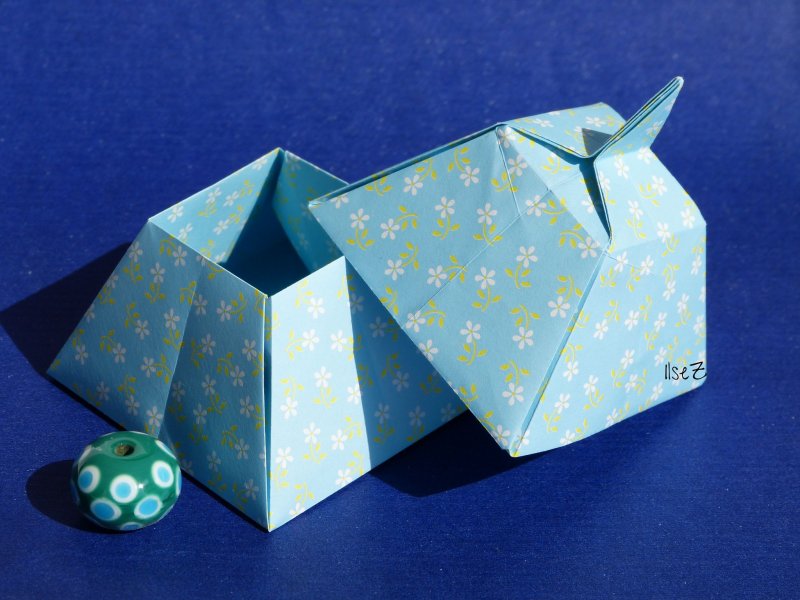 Шестигранная коробочка оригами