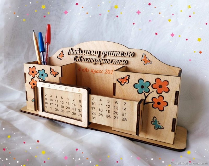 Необычный календарь своими руками