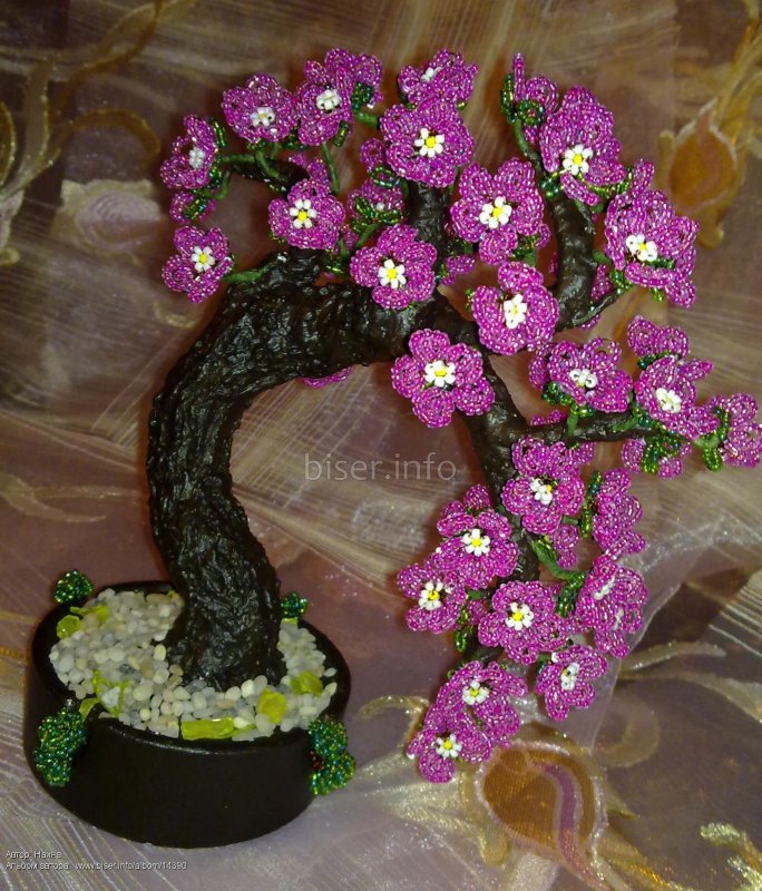 Цветок для кактуса из бисера