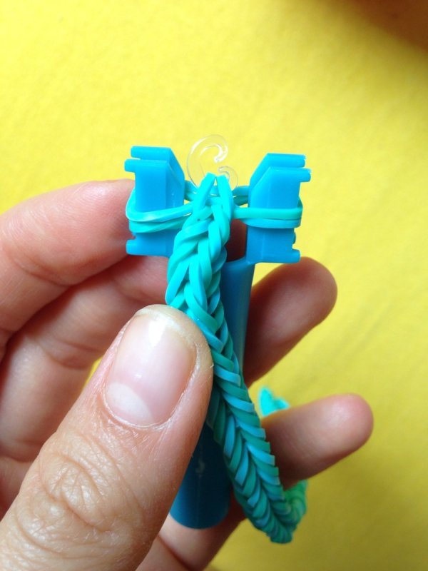 Кольцо из резинок для плетения на рогатке