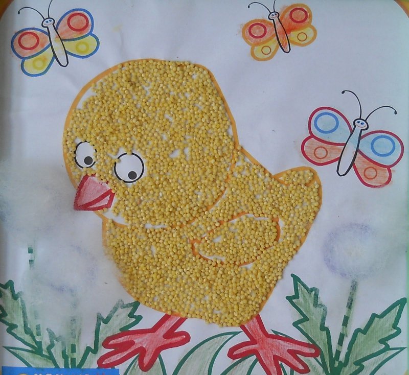 Курица гнезде из цветной бумаги
