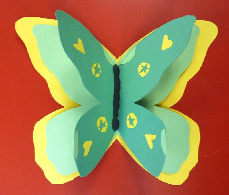 Аппликация бабочка из цветной бумаги для детей младшей группы