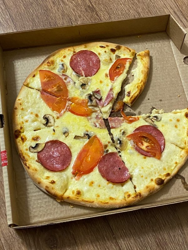 Пицца из картона