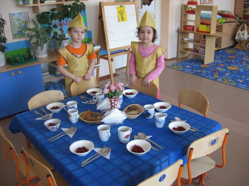 Завтрак в детском саду