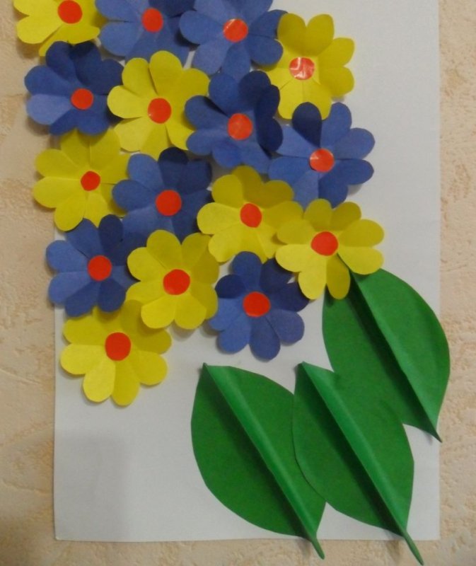 Открытка с цветами из цветной бумаги