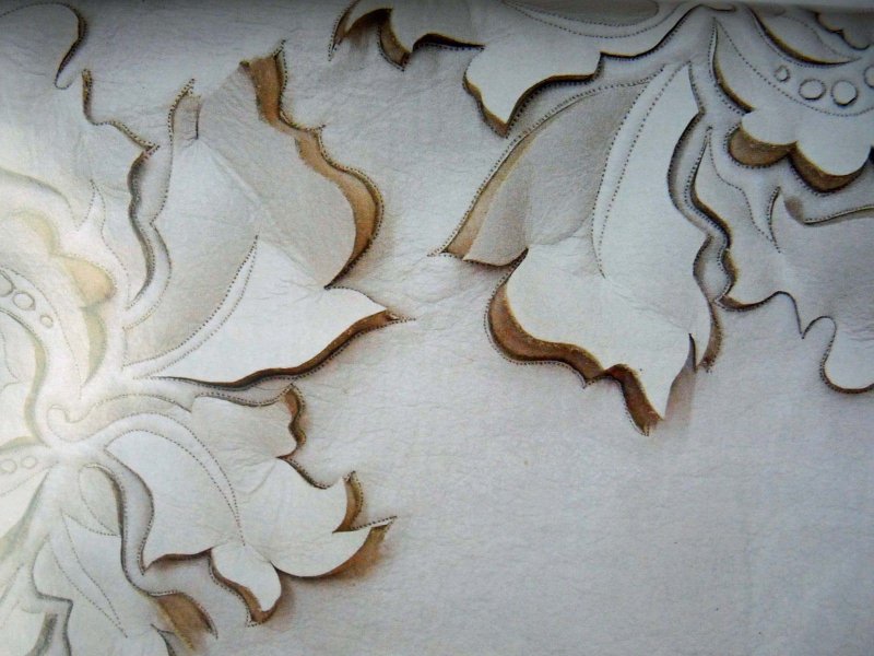 Объемный орнамент на ткани