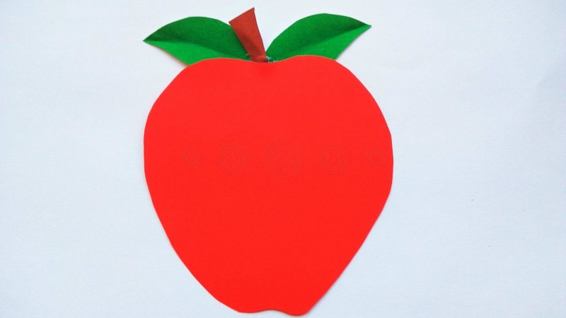 Как нарисовать яблоку по контуру