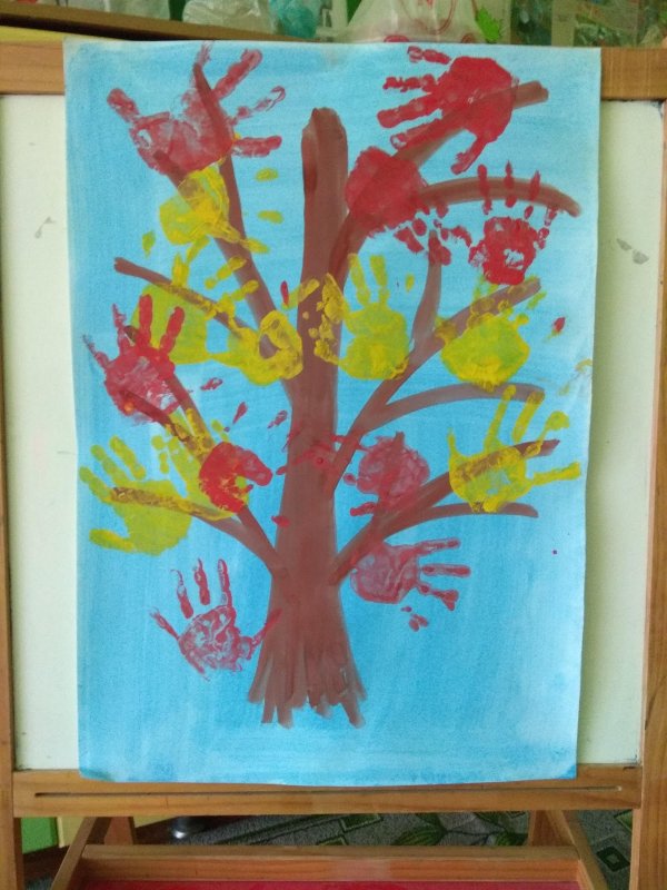 Дерево дружбы в детском саду