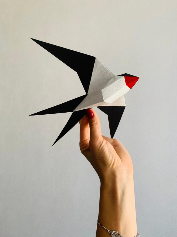 Swallow - make your own Low Poly Bird on Fly, Geometric Bird, paper Sculpture, Papercraft Bird