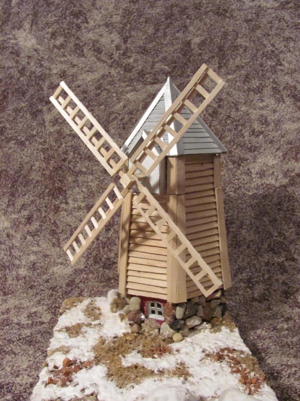Ветряная мельница макет