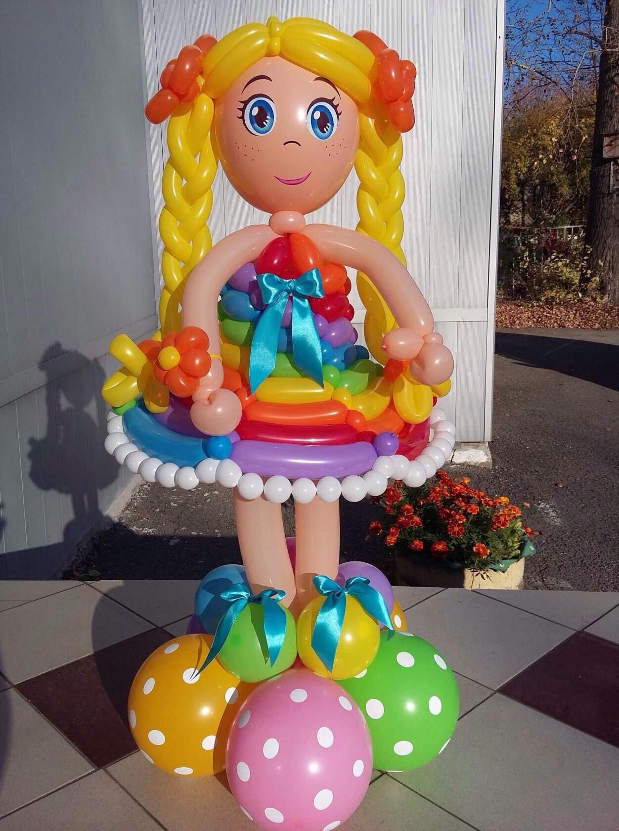 Освежите декор вашего праздника фигурой из шаров Барби