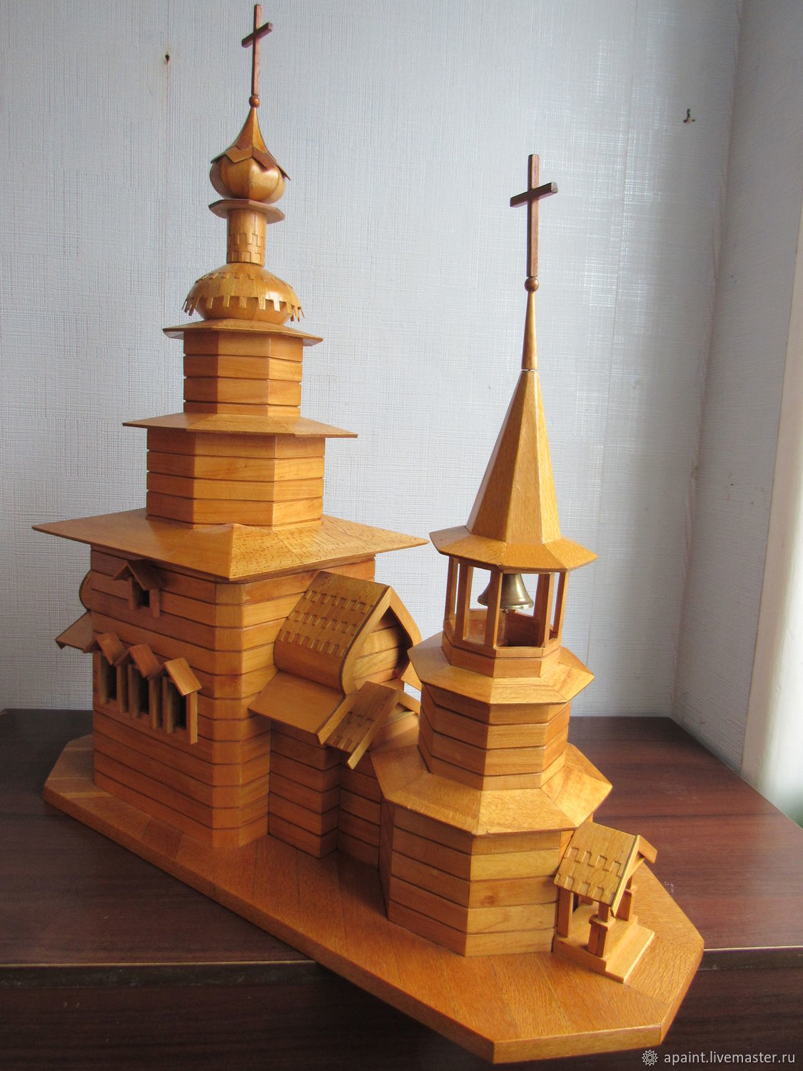 Сувенирный макет. Макет деревянной церкви. Модели деревянных церквей. Модель храма из дерева. Макет церкви из дерева.
