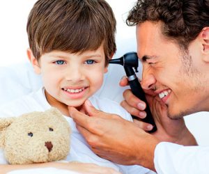 Какие применять ушные капли при отите?